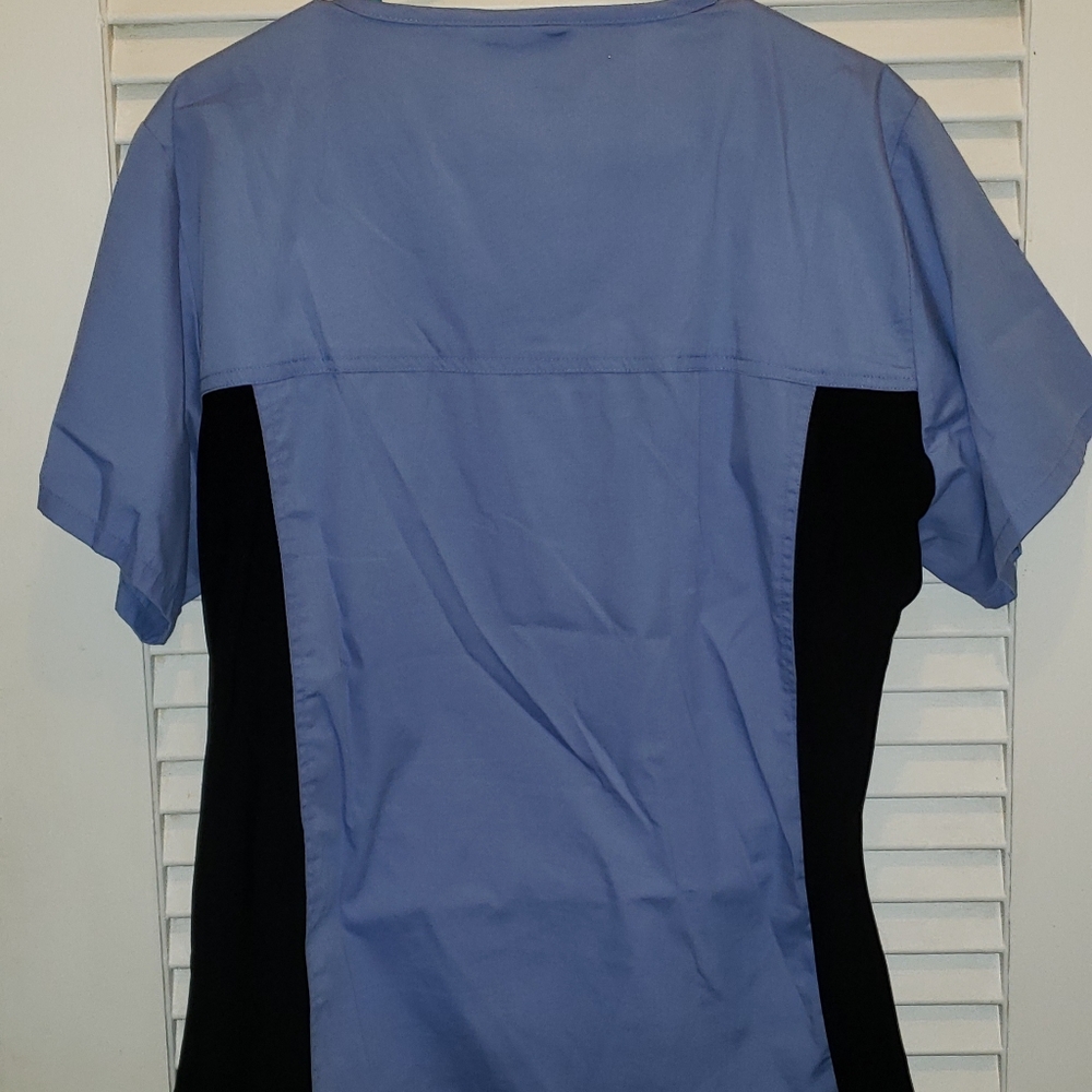Scrub top - Picture 4 of 4